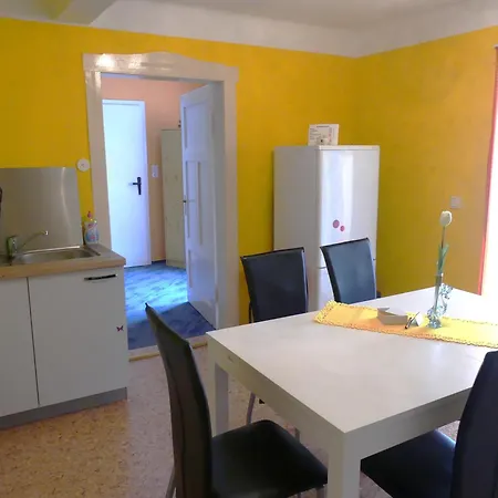 Schweizer Apartment